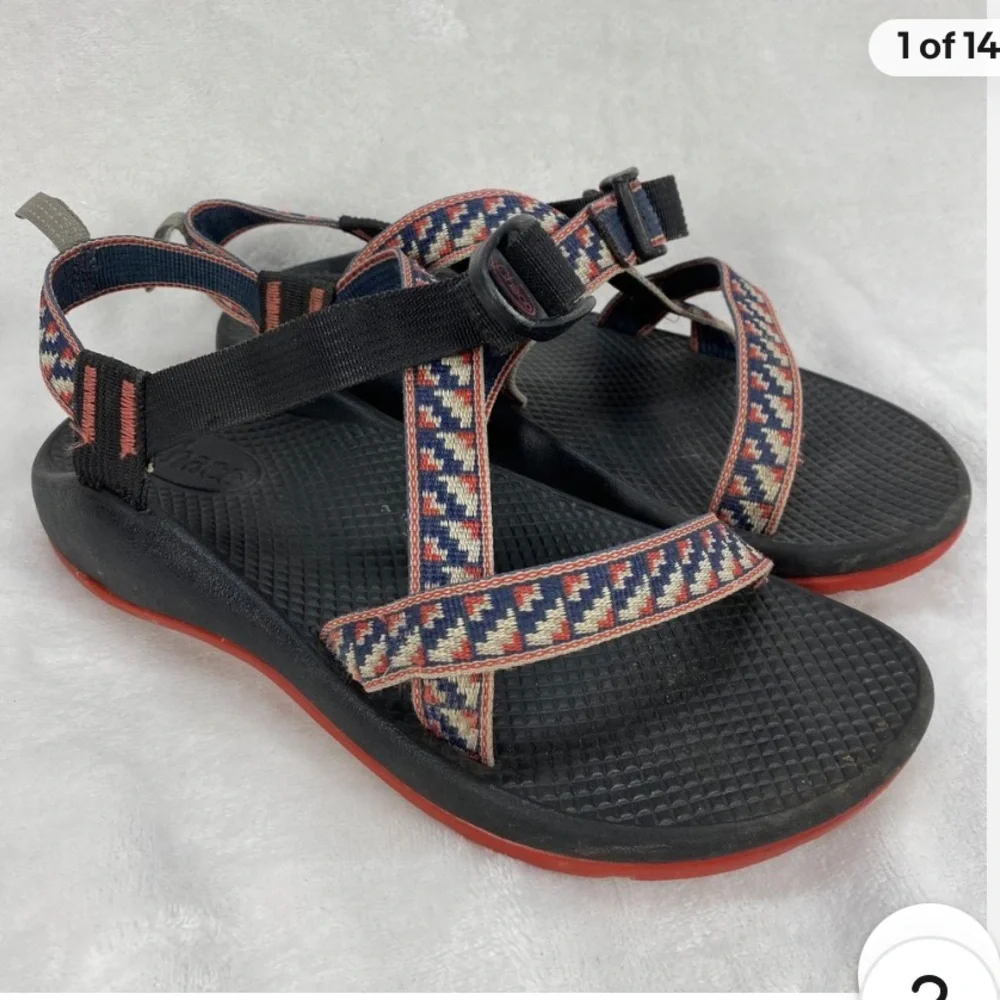 Chaco sandals Girls Size 4‎ Z/Cloud Aztec Pattern Outdoor Hiking Athletic shoes
